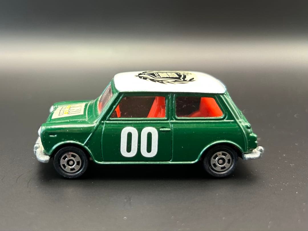 tomica MINI COOPER ミニクーパー　トラフィック　日本製
