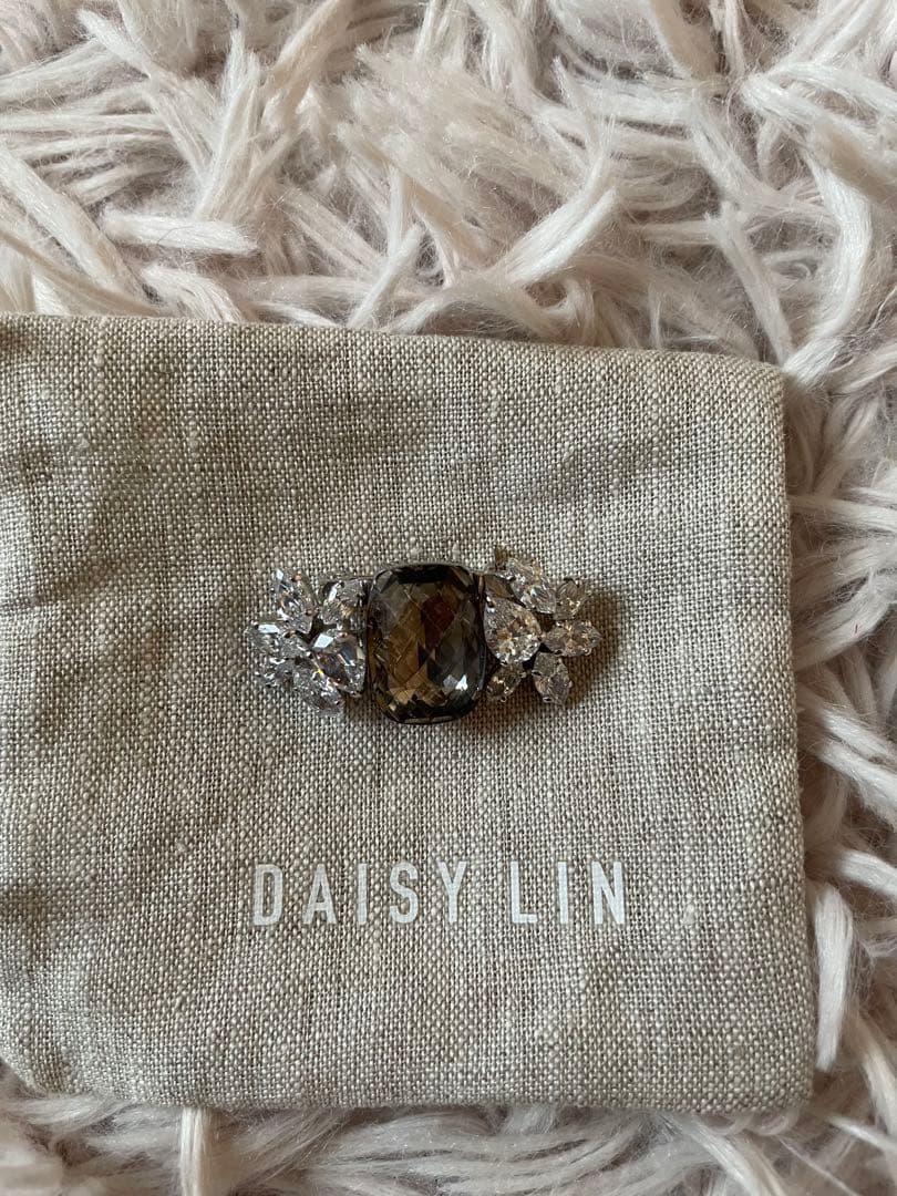 フォクシー　クリスタル　ブローチ ブローチストッパー付き　ワンピース