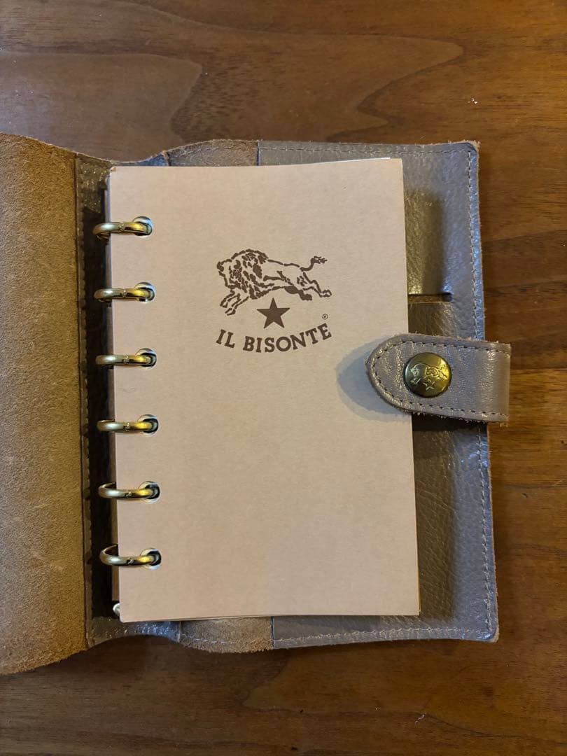 イルビゾンテ　グレー　手帳　スケジュール帳