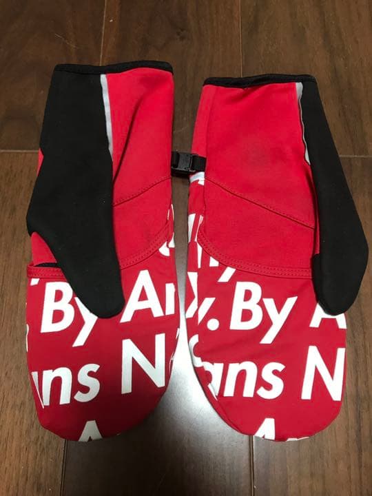 小物 SUPREME NORTH FACE Winter Runners Glove