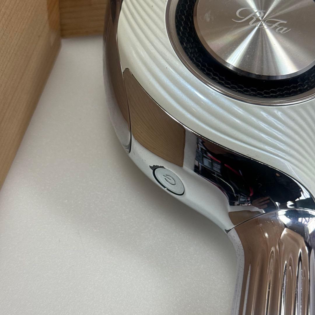 りぷ８５　リファ　ドライヤー　ReFa RE-AJ02A