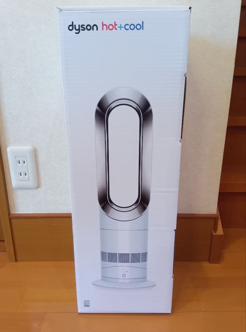 dyson hot+cool タワー型扇風機　 AM09 2024年製　ホワイト