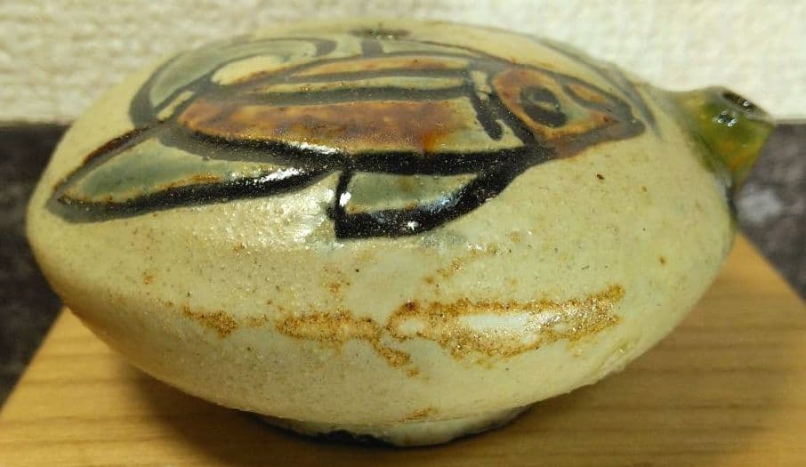 人間国宝 金城次郎 壷屋焼水滴 栞 共箱 美品 壺屋焼 やちむん 魚2匹