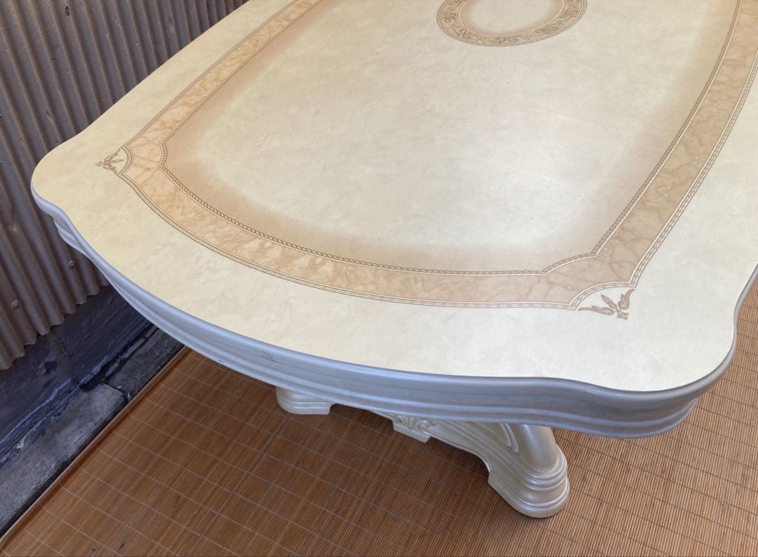 アンティーク調テーブル