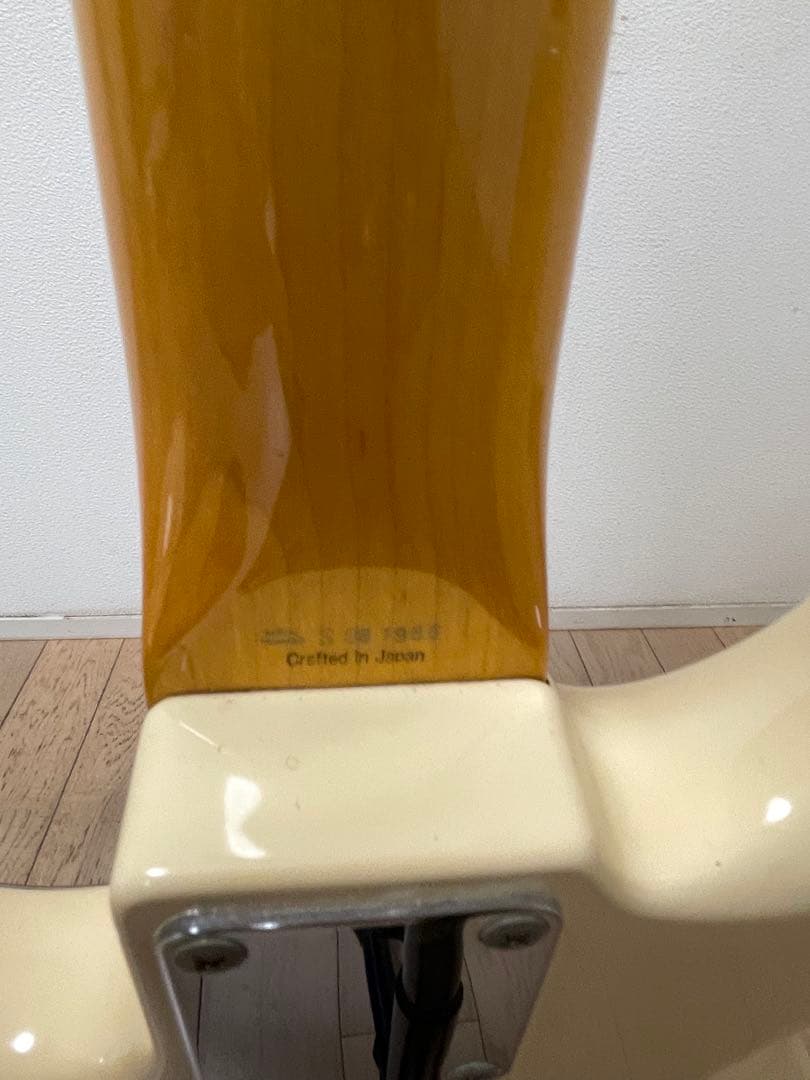 ベース fender jazz bass offset contour body