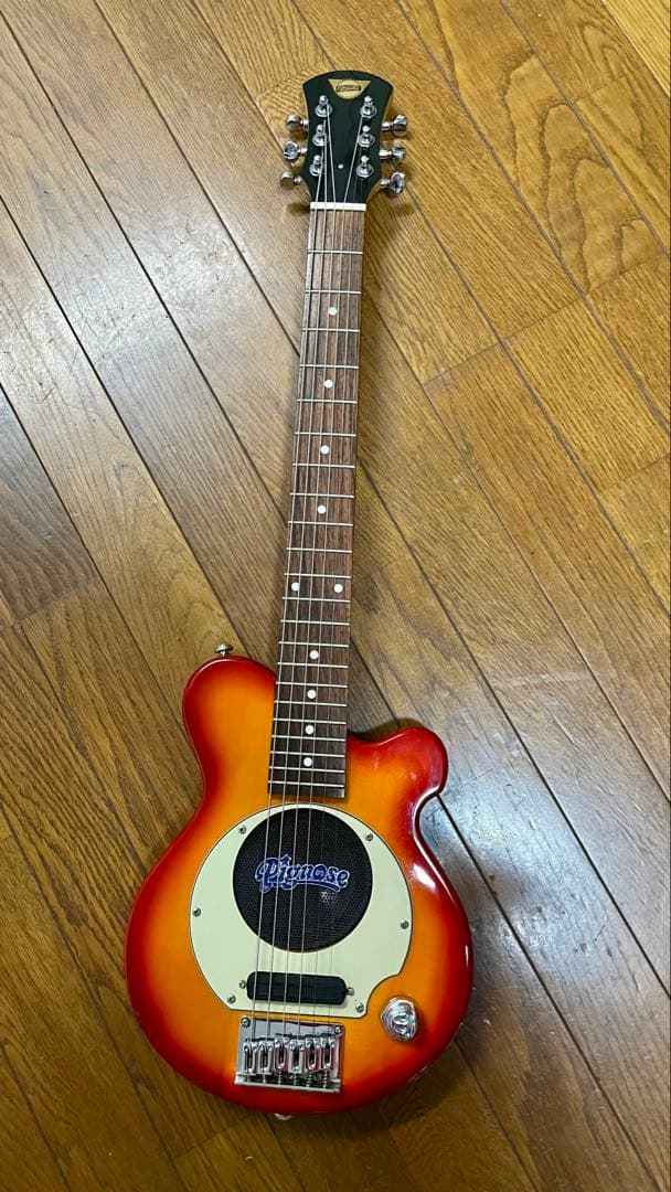 値下げ！Pignose ピグノーズPGG-200 アンプ内蔵型のミニエレキギター