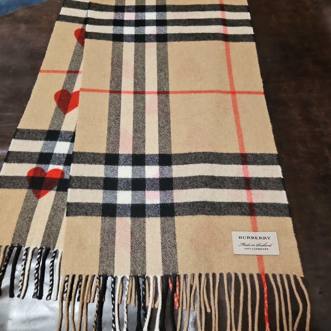 BURBERRY　バーバリー　限定リバーシブルハートマフラー