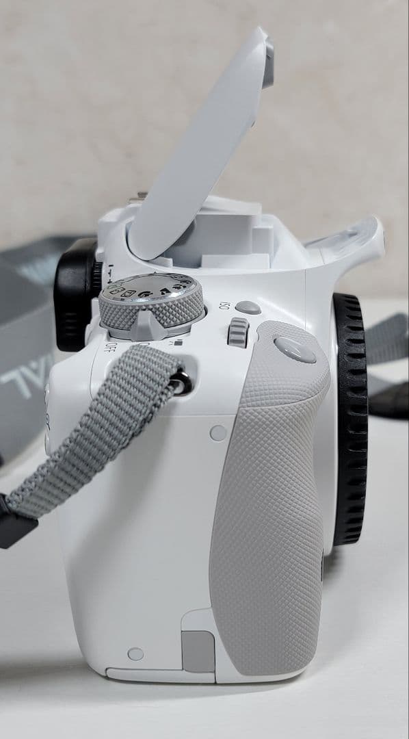 Canon EOS Kiss X7 ホワイト 一眼レフカメラ ダブルレンズキット