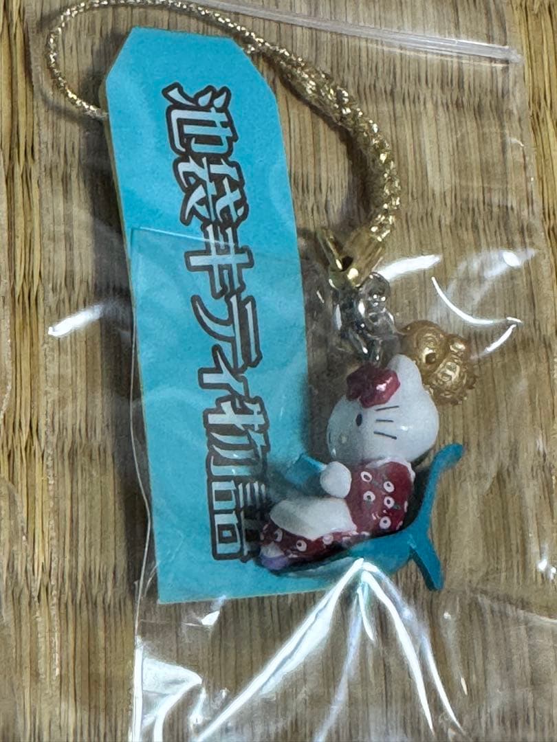 希少レア！ご当地　東京限定ハローキティ 根付け　都心バージョン16個まとめ売り