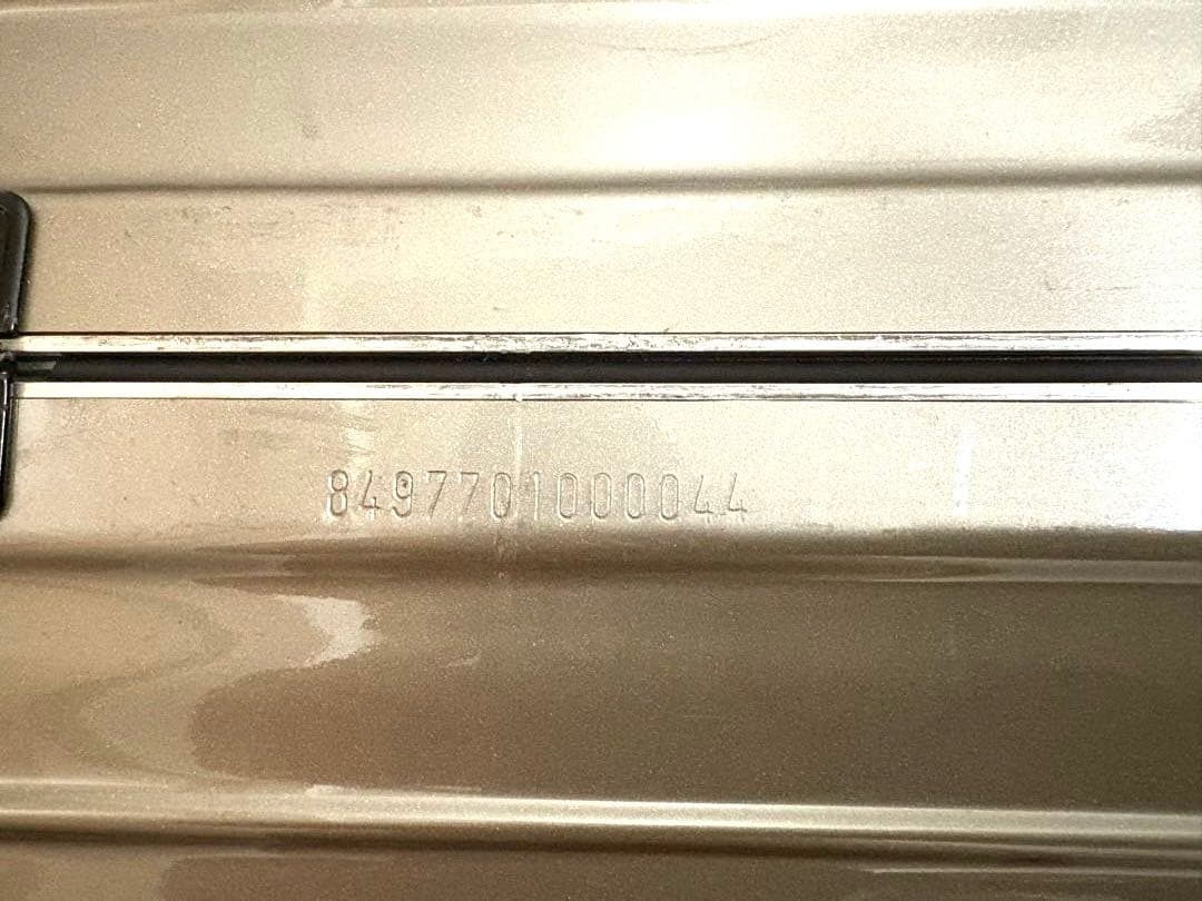 RIMOWAリモワ キャリーバッグ 4輪 ポリカーボネート