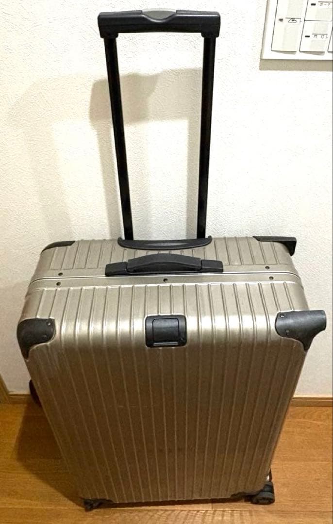 RIMOWAリモワ キャリーバッグ 4輪 ポリカーボネート