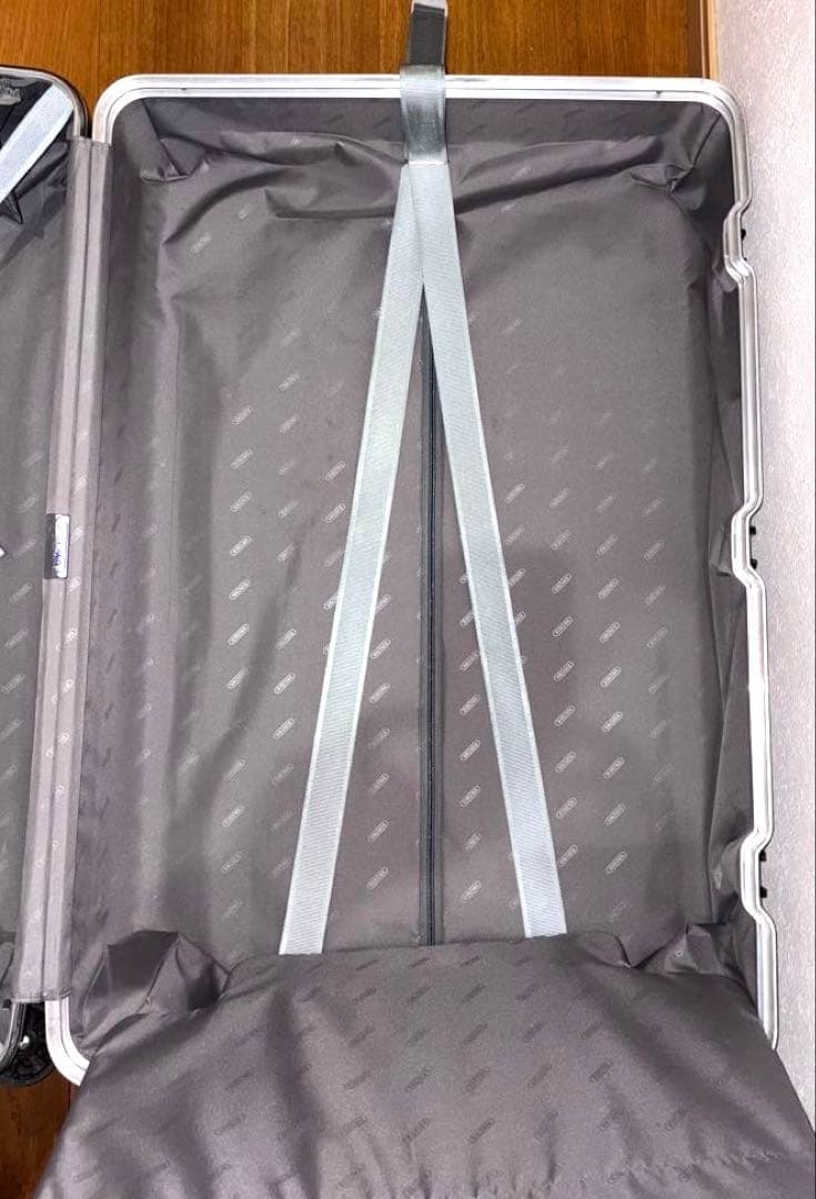 RIMOWAリモワ キャリーバッグ 4輪 ポリカーボネート