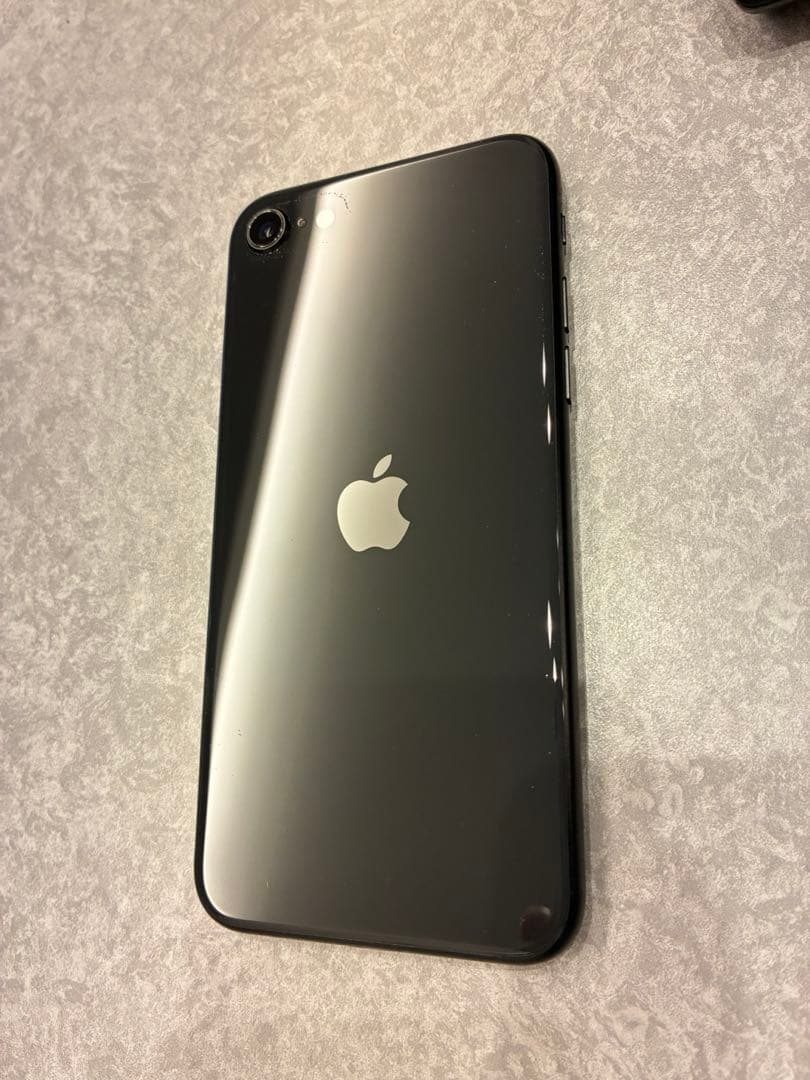 iPhone SE2 ブラック 64 GB SIMフリー