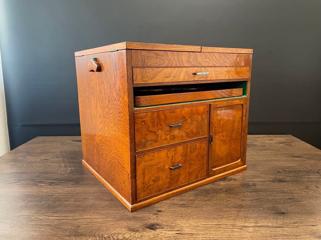 高級　漆塗り　化粧箱　鏡台　お直し