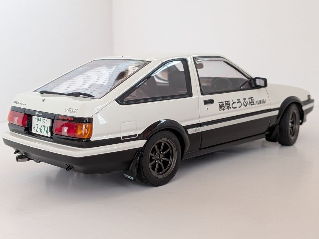 オートアート トヨタ スプリンタートレノ(AE86)　1/18