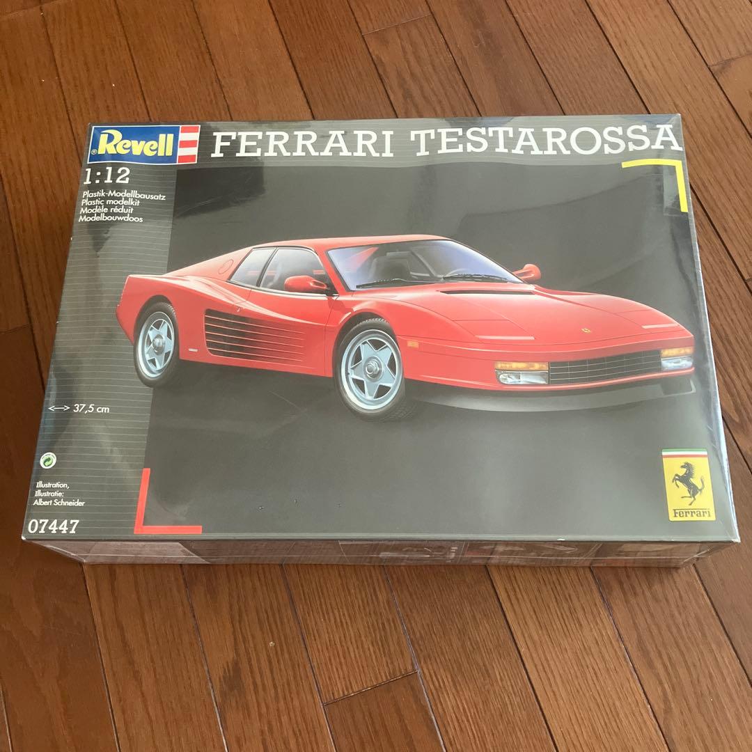 r*り様 Revell Ferrari Testarossa 1:12