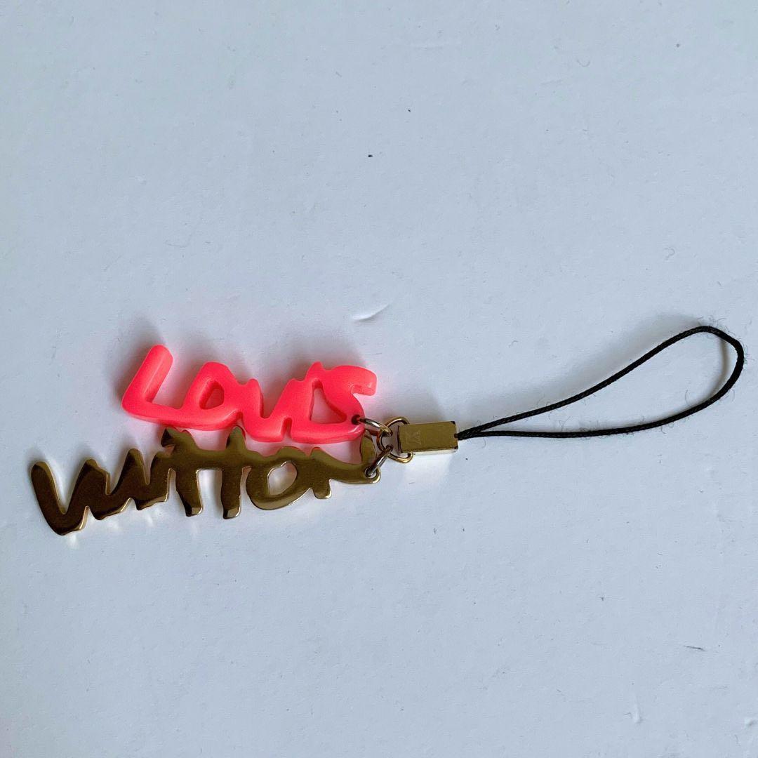 【未使用品】Louis Vuitton ロゴチャームストラップ
