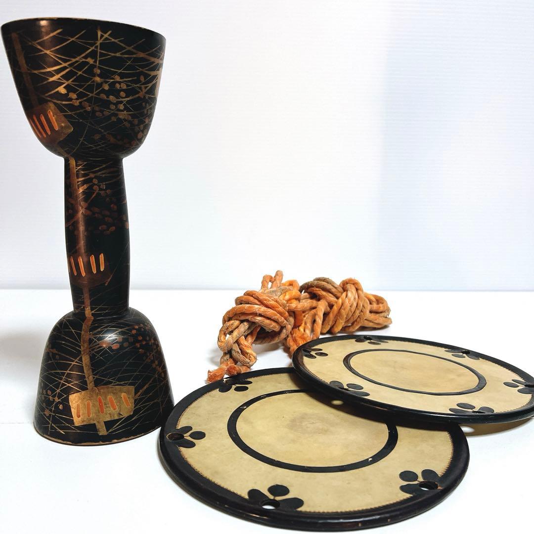 鼓　蒔絵　小鼓　胴　和楽器　漆塗り　伝統芸能　能 歌舞伎　金彩