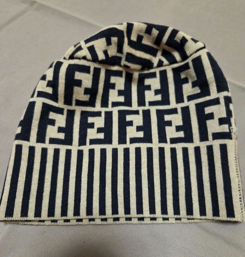 FENDI 2点セット ニット帽 手袋 ブラウン