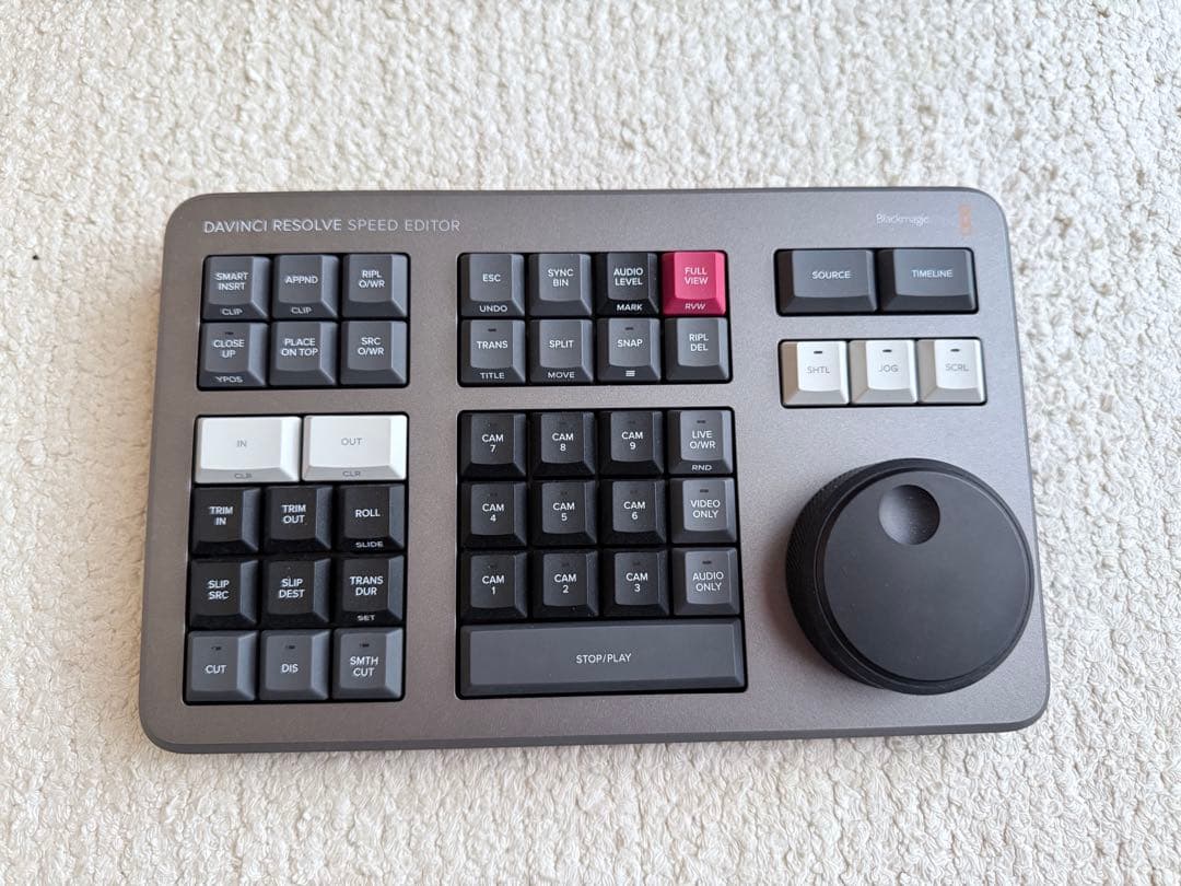 DaVinci Resolve Speed Editor 専用コントローラー