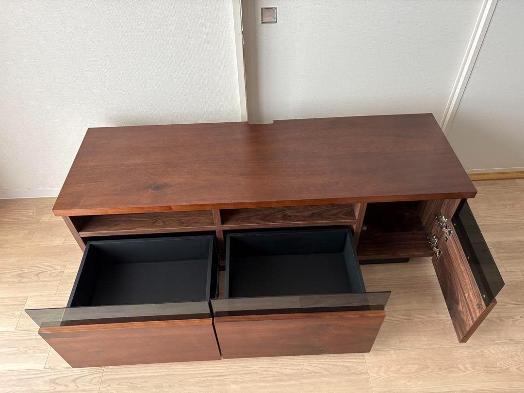 美品 送料込 136cm ロウヤ LOWYA テレビ台 テレビボード