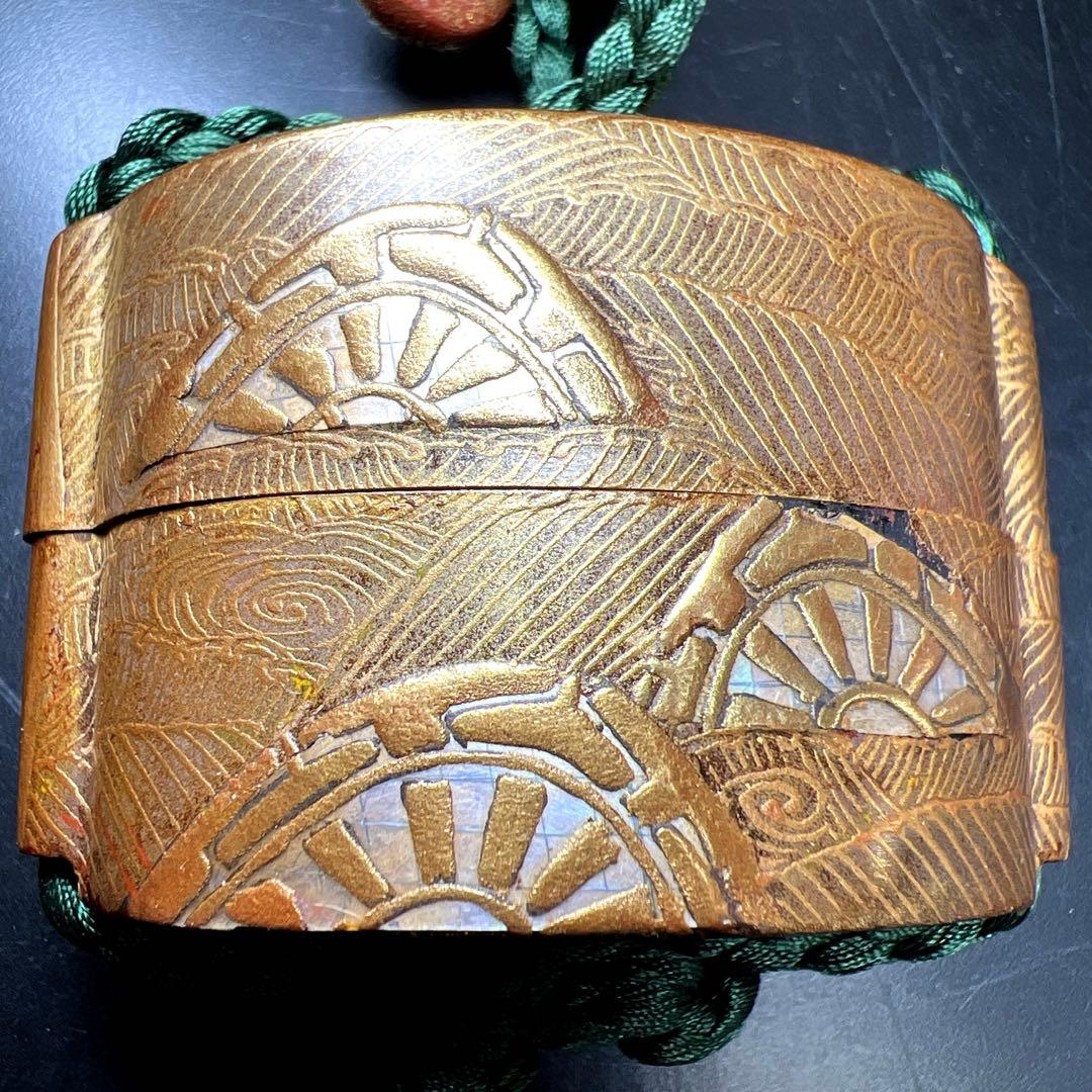 翠香銘　蒔絵印籠　木箱付　32g 東Y7-1119☆2Fトカサ