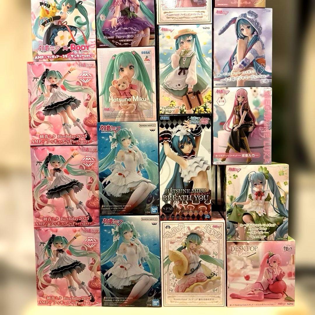 クリスマス1日間限定SALE！フィギュア 初音ミク 巡音ルカ 他… まとめ売り