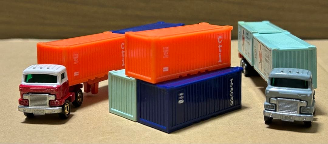 ロングトミカ 日野 海上コンテナ運搬車 2台セット