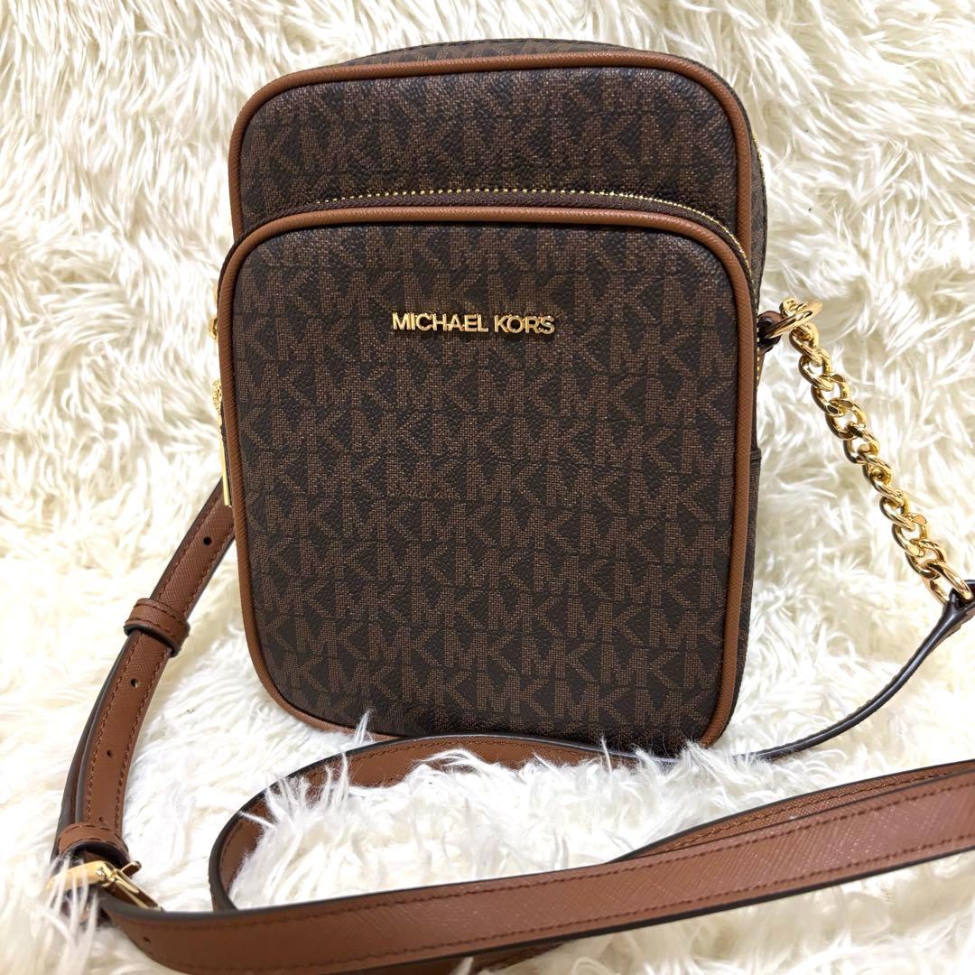 ✨未使用級　マイケルコース　ショルダーバッグ カメラバッグ 肩掛け　ブラウン