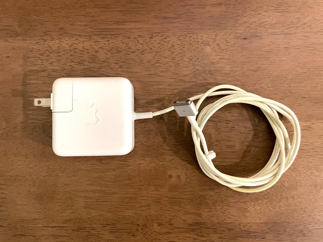 MacBook Air 13\"　2017　i5　8GB　121GB