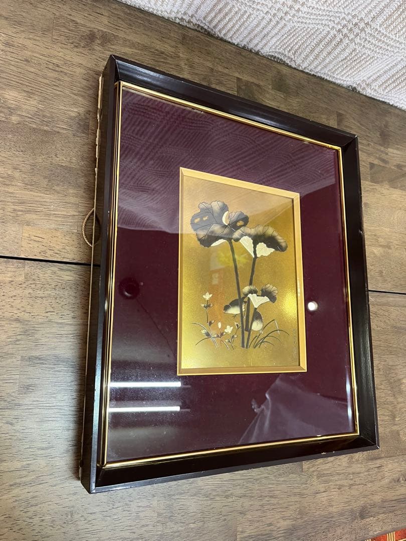 【アンティーク】額装 額縁 鉄板彫刻 葉っぱ リーフ 鳥 金色 オブジェ 飾り物