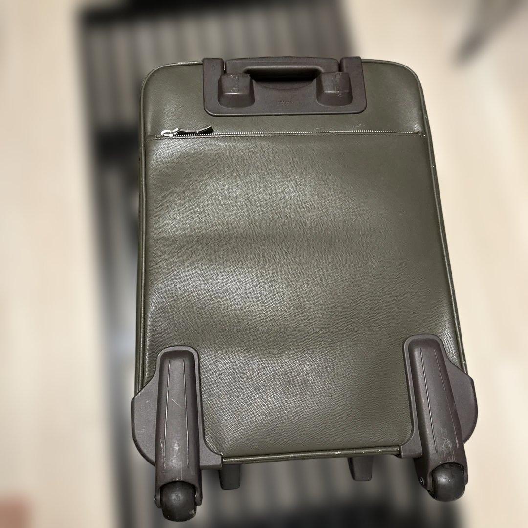 PRADA オリーブグリーン レザーキャリーケース期待持ち込みサイズ