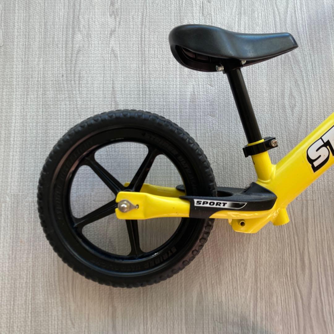 STRIDER スポーツモデル　12インチ　イエロー