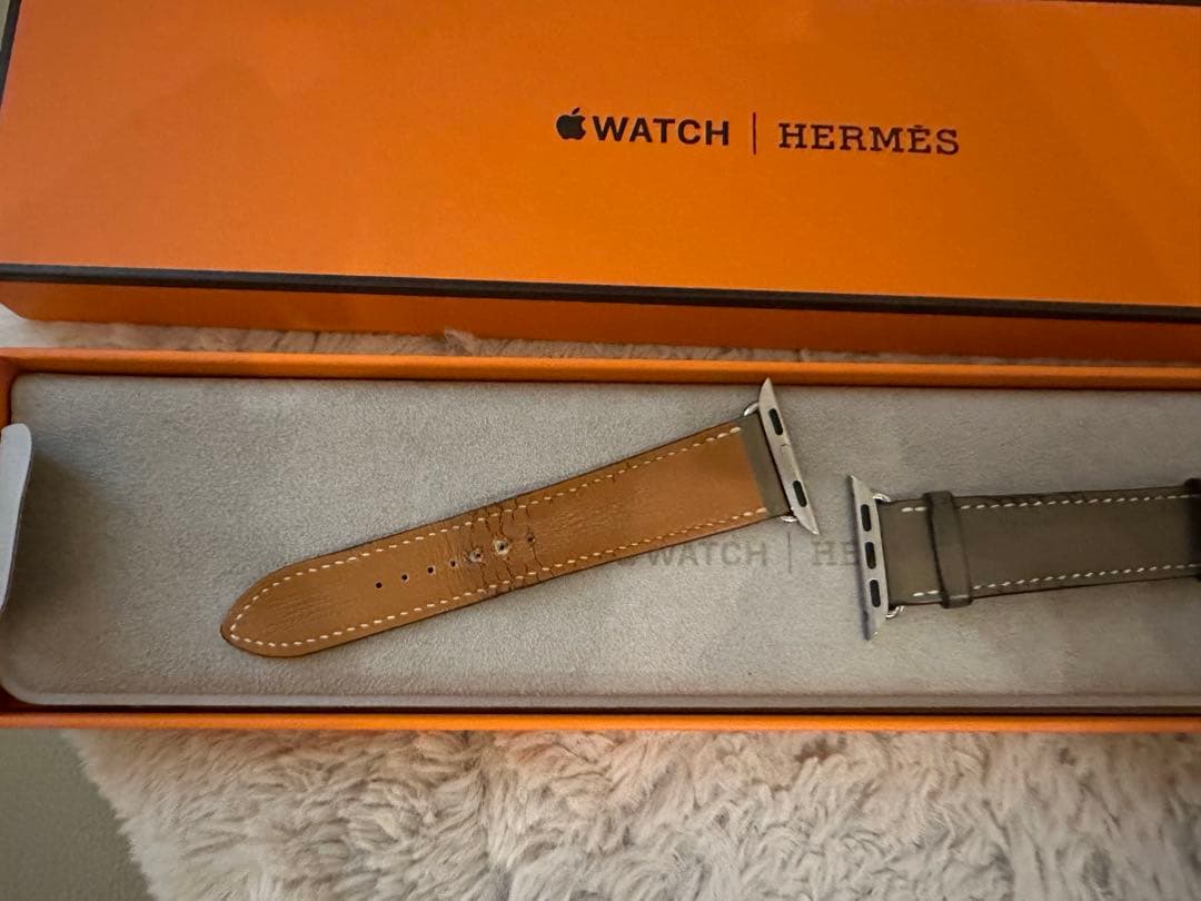 Apple Watch エルメス　エトゥープ　アップル　HERMES