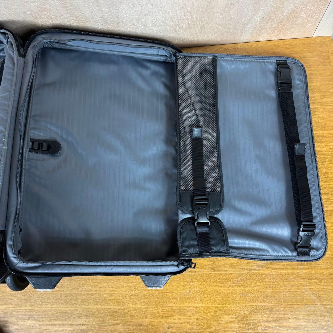 TUMI ALPHA2 機内持込可 スーツケース 黒 22020D2 拡張機能