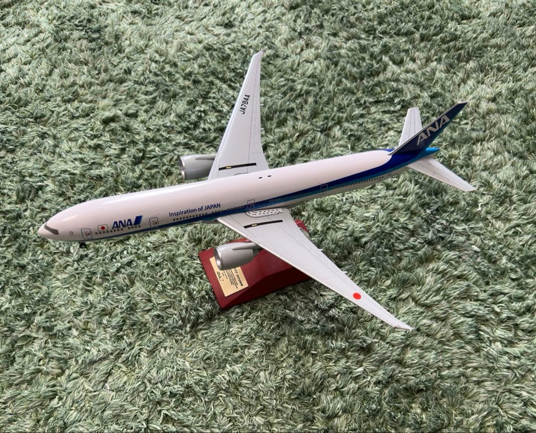 全日空商事　ANA 777-300ER 1/200 完成品
