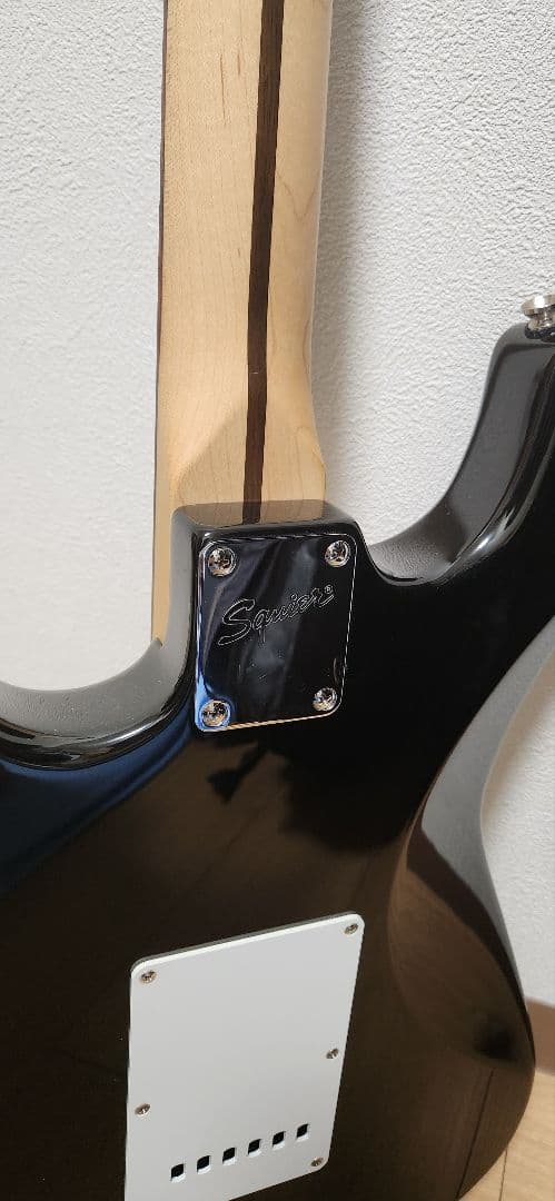 【美品】Squier Deluxe Stratocaster