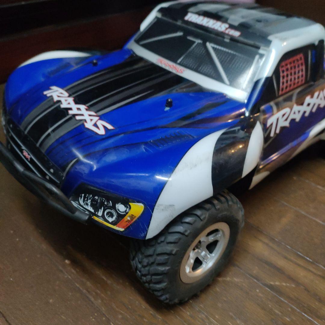 トラクサスTraxxas Slash 2WD SCトラック、フルセット