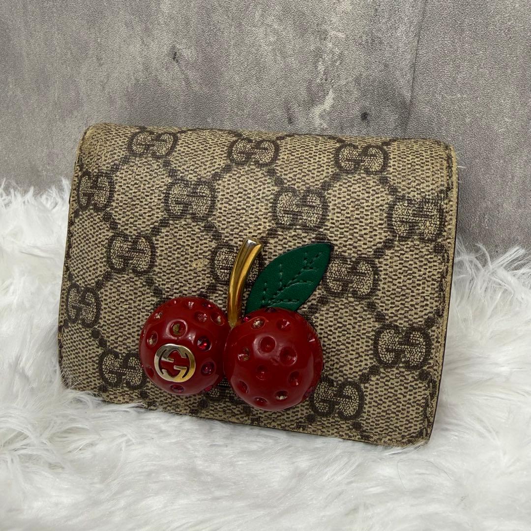 GUCCI チェリー GGスプリーム 二つ折り財布 レッド コンパクトウォレット