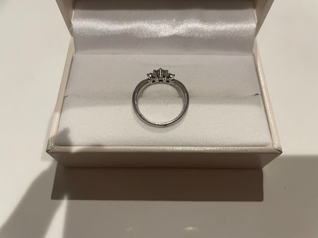 YAYOI ダイヤリング 0.32ct Pt900 プラチナ 高級感あるデザイン