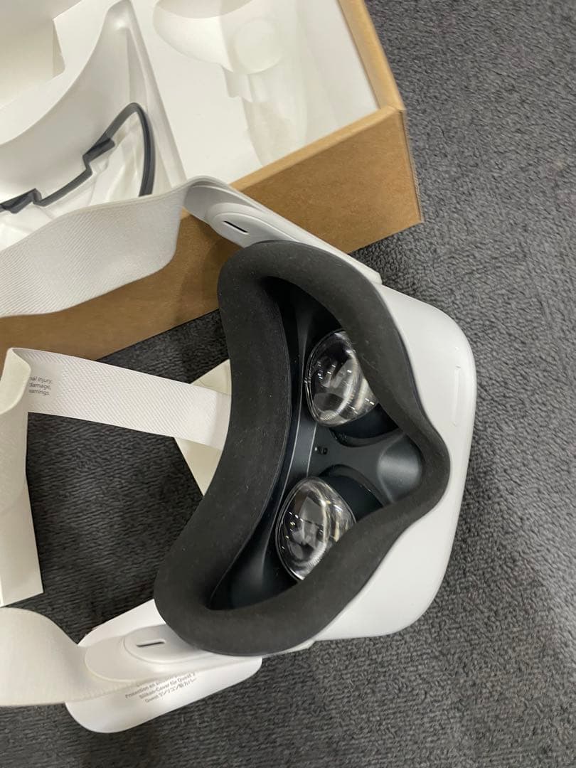 quest2 128GB ヘッドセット ホワイト コントローラー2個付き