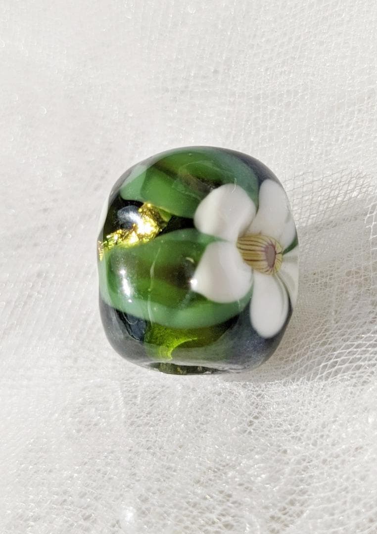 吉田正子トンボ玉（漆）　ガラス玉に込めた日本画　和のこころ　癒しの伝統美術