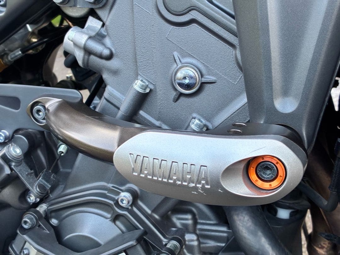 MT-09 SP 純正 ワイズギア サイドプロテクター エンジンガード 美品