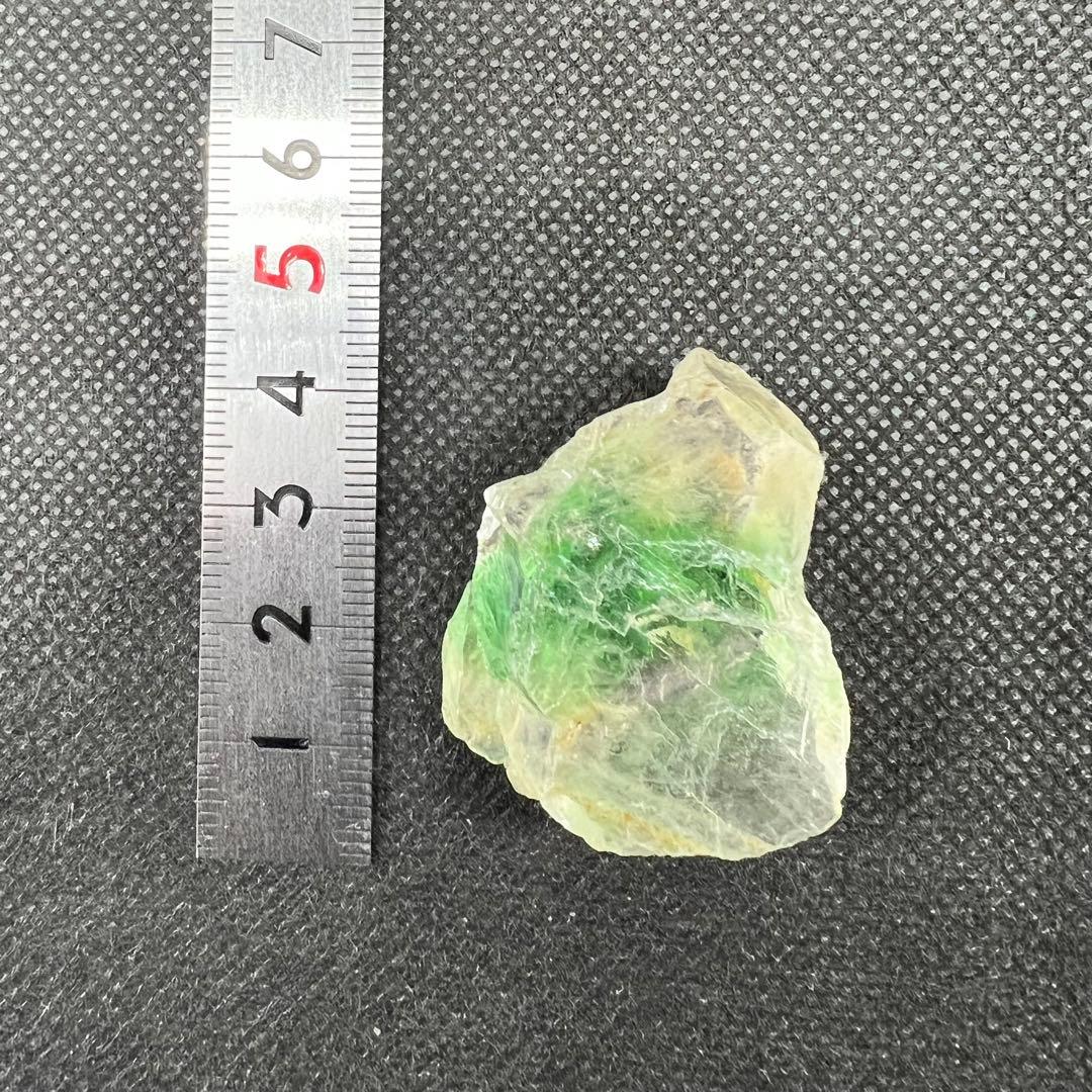 コロンビア　ボヤカ産　希少　カラーチェンジフローライト