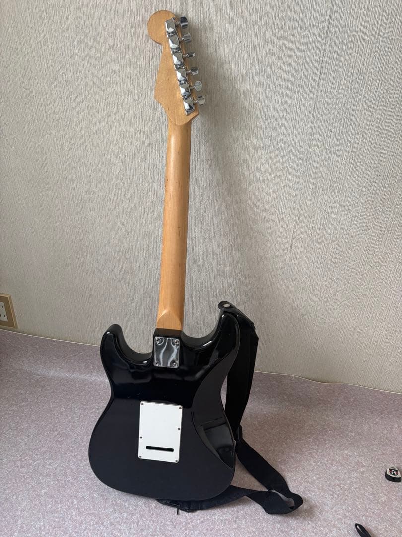 エレキギター ブラック 3ピックアップ　　　　 美品