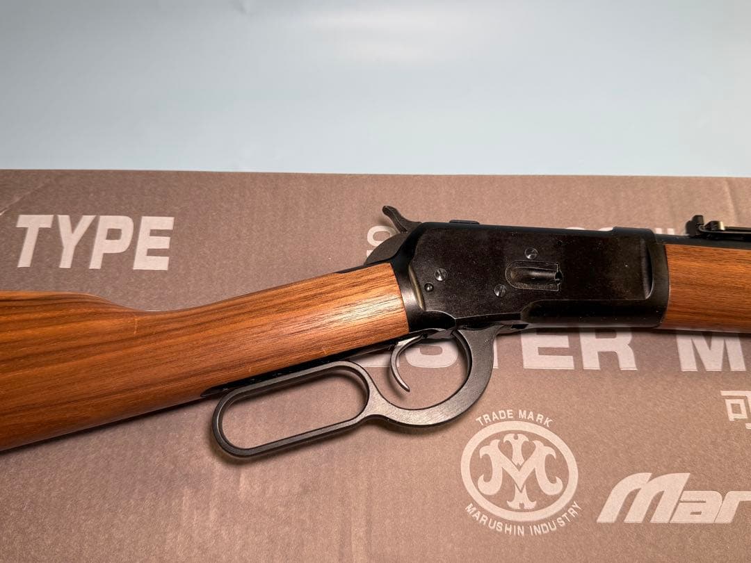 マルシン製ウインチェスターM1892 ブラックガスガン 木製ストック(旧モデル）