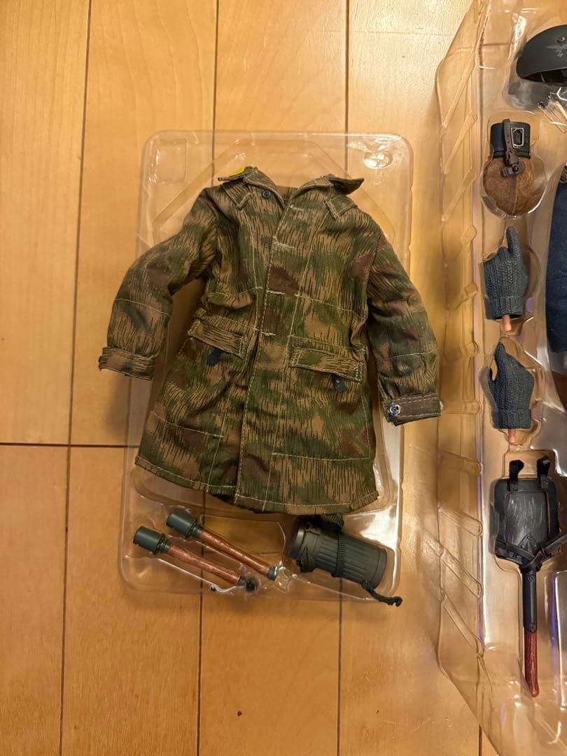 bbi 大戦時ドイツ軍降下猟兵　ミリタリーフィギュア　冬季装備エリートフォース