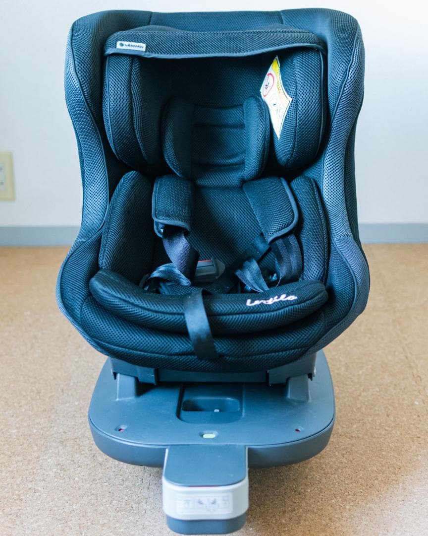 ブラック チャイルドシート ISOFIX対応