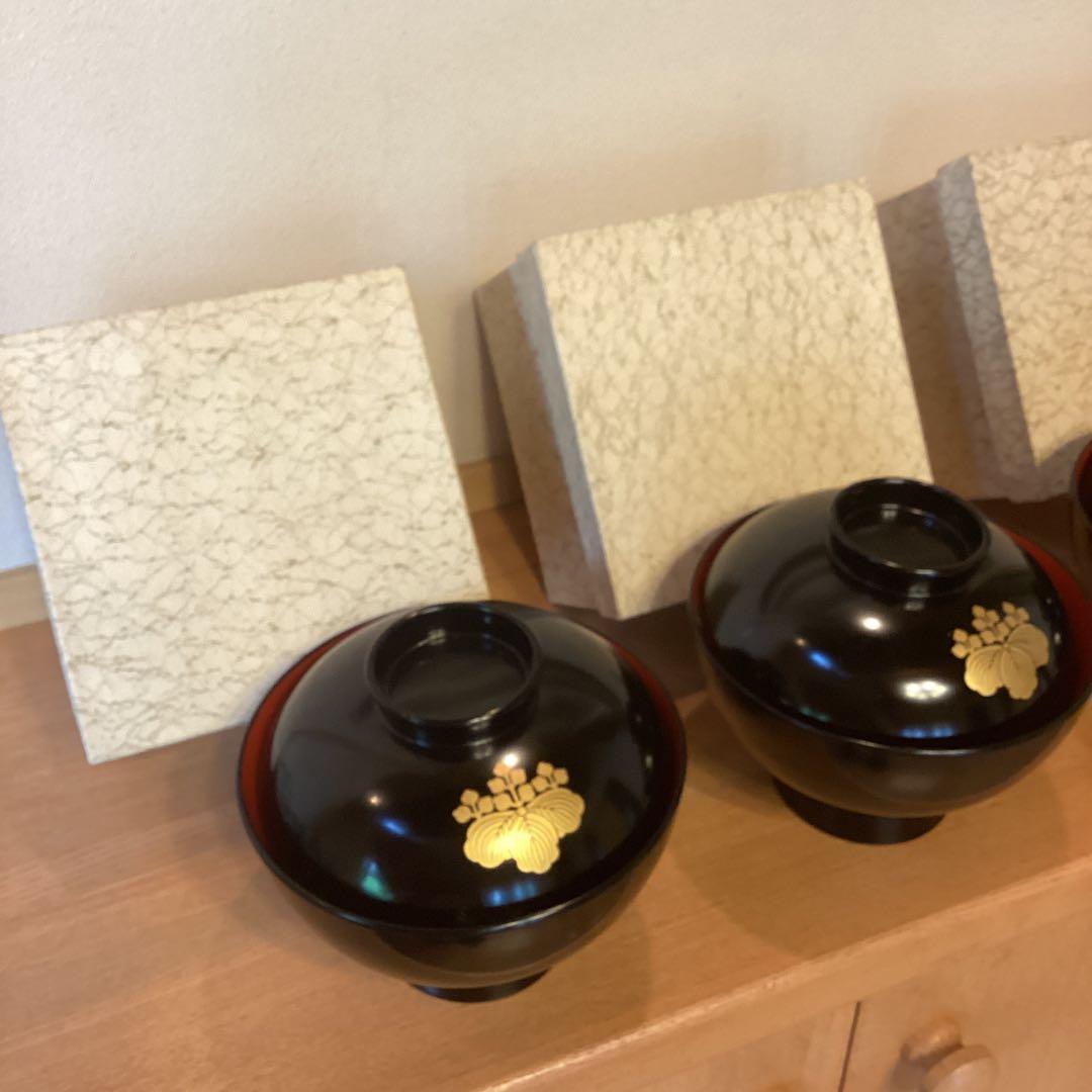 蓋付き椀　五三桐　家紋入り　沈金　輪島塗り　吸物椀　金彩入り　漆器　懐石料理