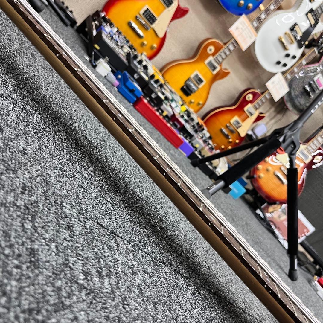 【10253】 Greg Bennett 6弦ベース FN-5-6 ブラック